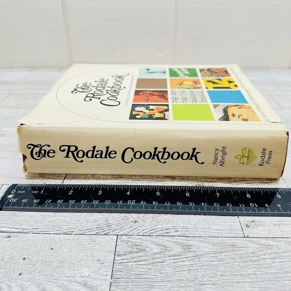 The Rodale Cookbook by Nancy Albright‎ - 1973(c) - 1977 Printing - Hardcover